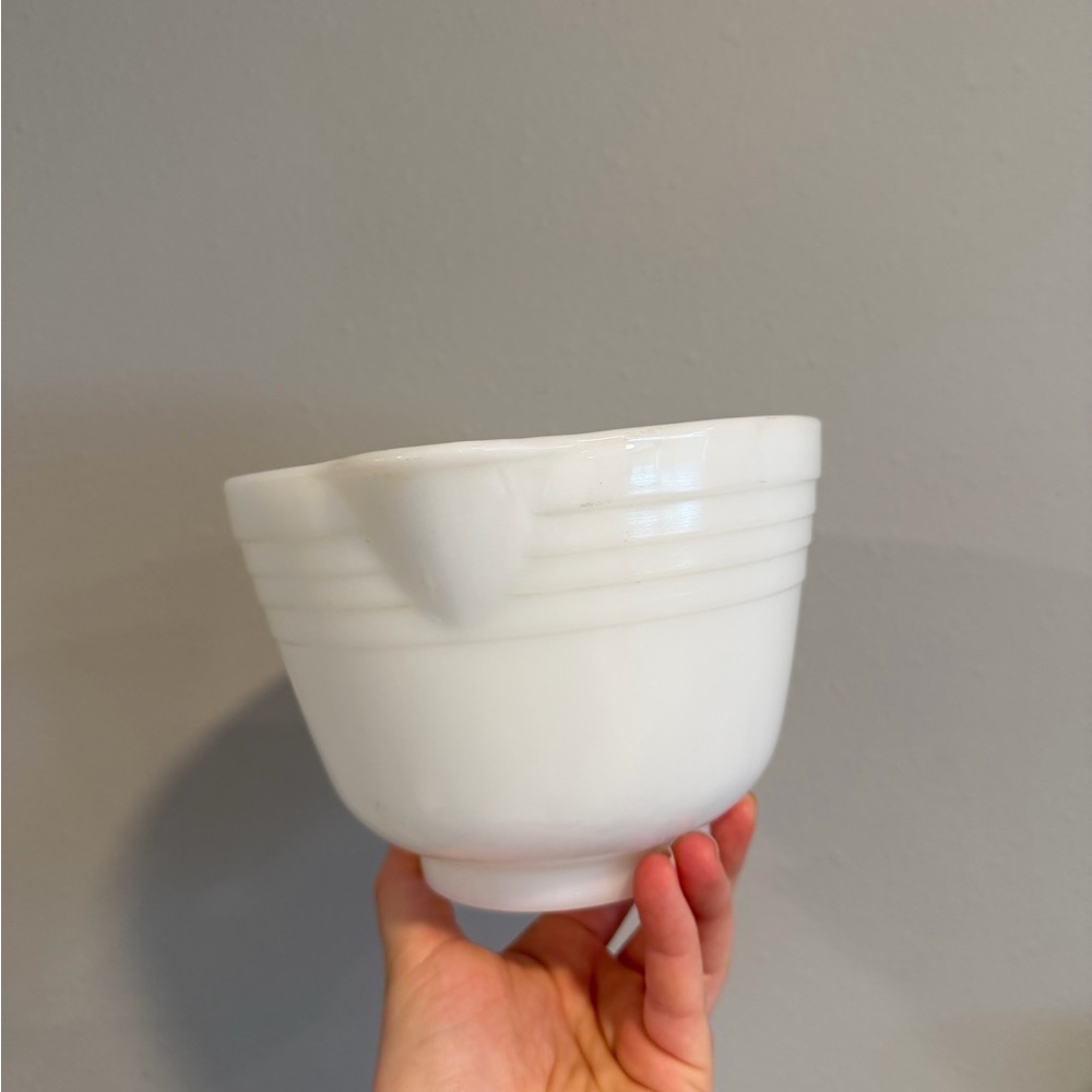 Pyrex Hamilton Beach Bowl - Picture 2 of 6